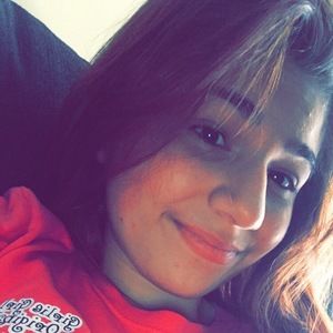 Meet your Posher, Avonie